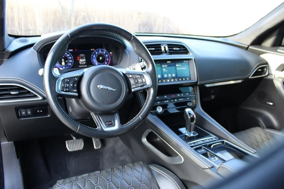 2020 Jaguar F-Pace SVR - Image 3 of 3