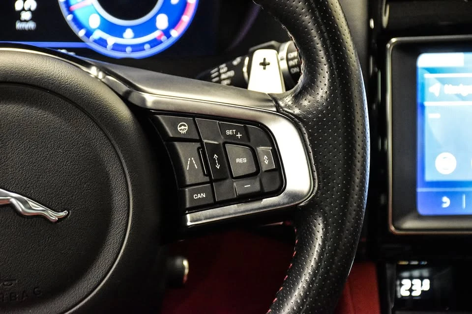 2020 Jaguar F-Pace SVR - Image 15 of 20