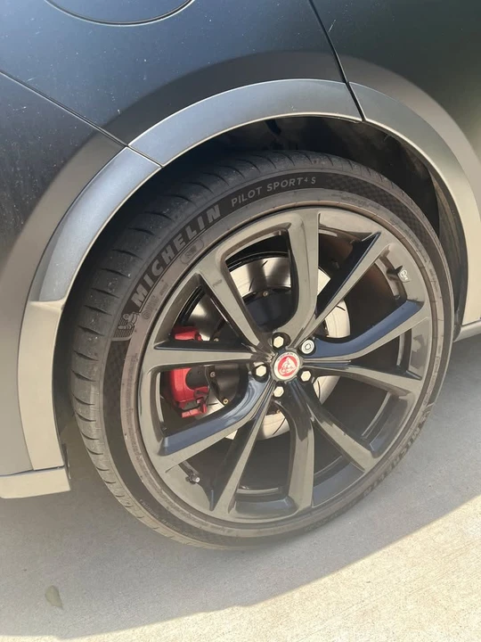 2020 Jaguar F-Pace SVR - Image 13 of 17
