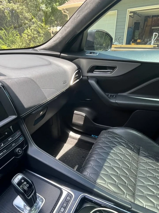2020 Jaguar F-Pace SVR - Image 10 of 17