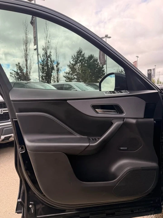 2020 Jaguar F-Pace SVR - Image 9 of 13