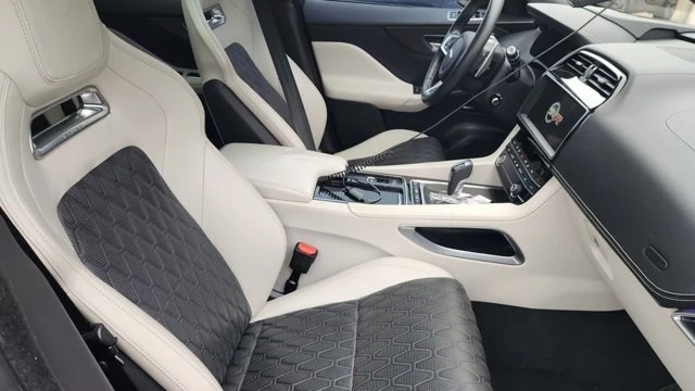2020 Jaguar F-Pace SVR - Image 4 of 6
