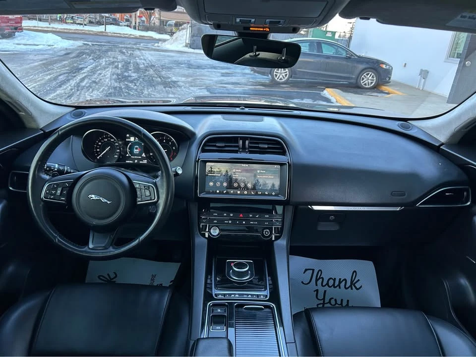 2020 Jaguar F-Pace - Image 8 of 13