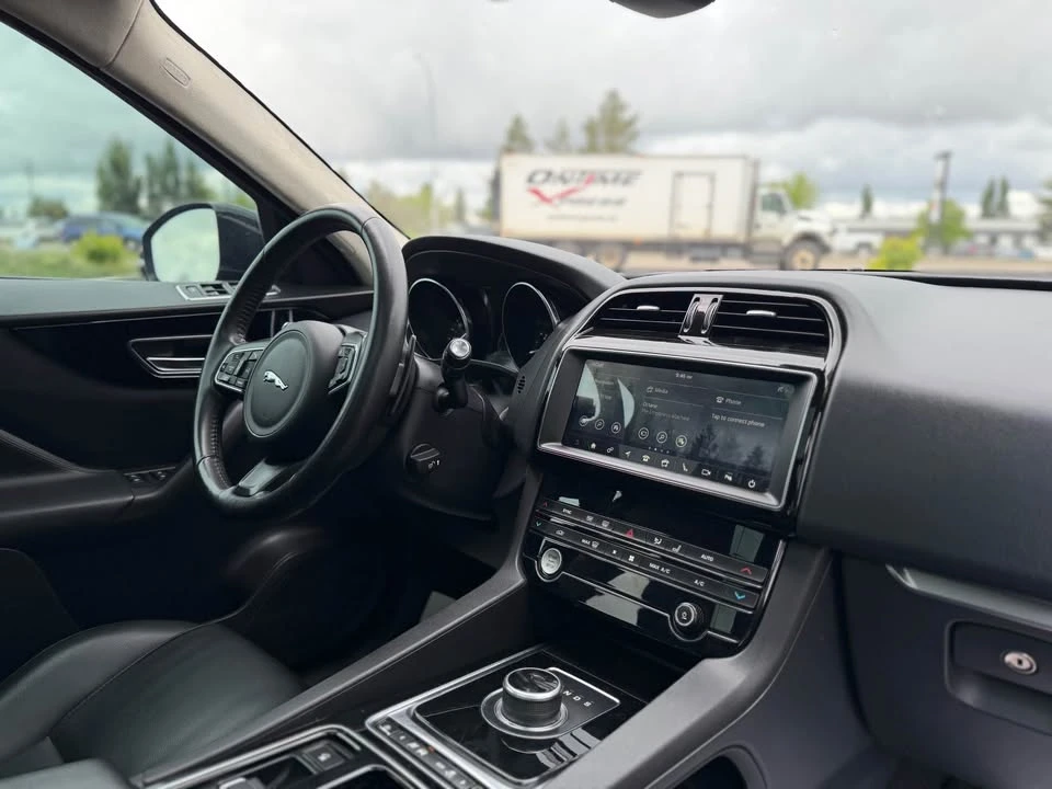 2020 Jaguar F-Pace - Image 18 of 18