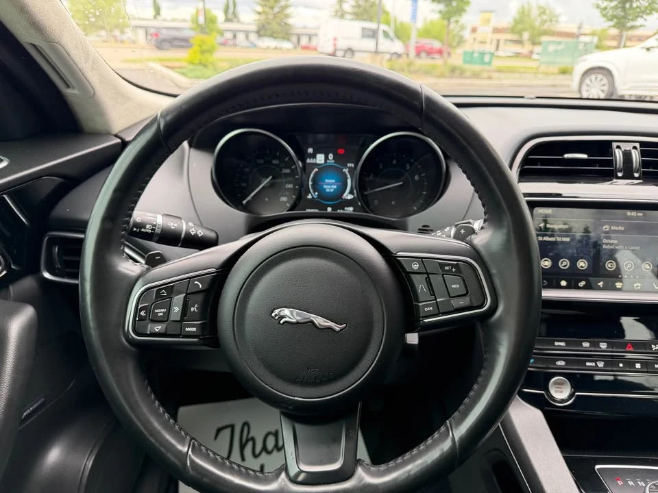 2020 Jaguar F-Pace - Image 10 of 18