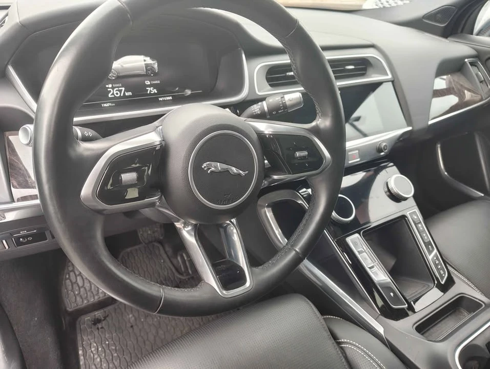 2020 Jaguar I-Pace - Image 6 of 7