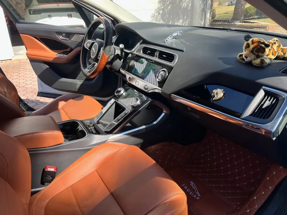 2020 Jaguar I-Pace - Image 9 of 20