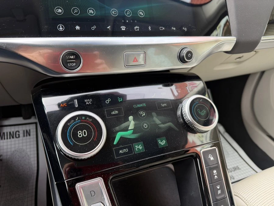 2020 Jaguar I-Pace - Image 16 of 18