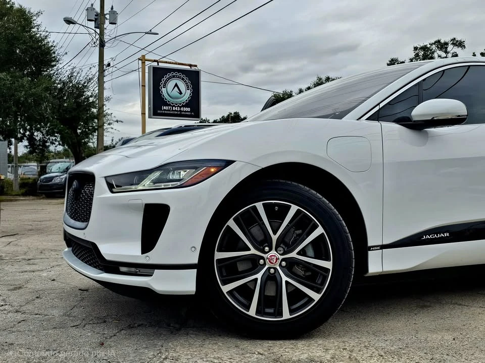 2020 Jaguar I-Pace - Image 3 of 13