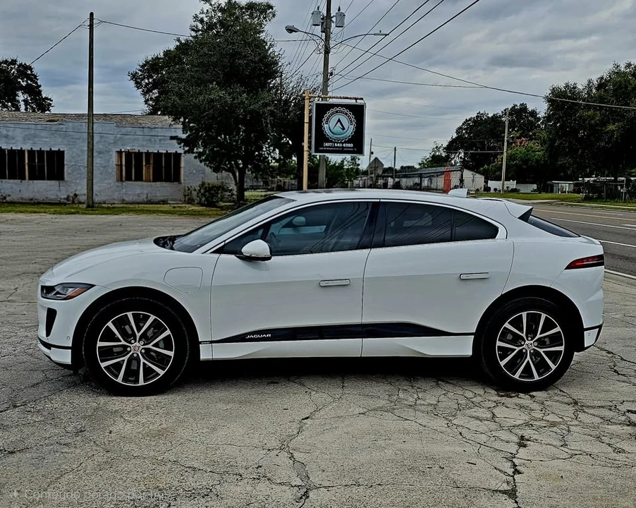 2020 Jaguar I-Pace - Image 2 of 13