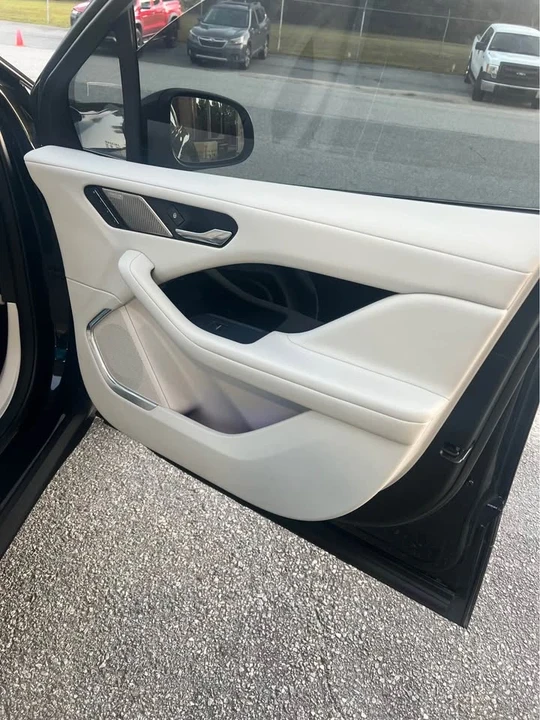 2020 Jaguar I-Pace - Image 9 of 12