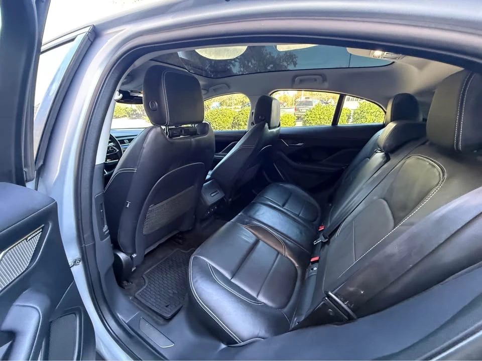 2020 Jaguar I-Pace - Image 10 of 13