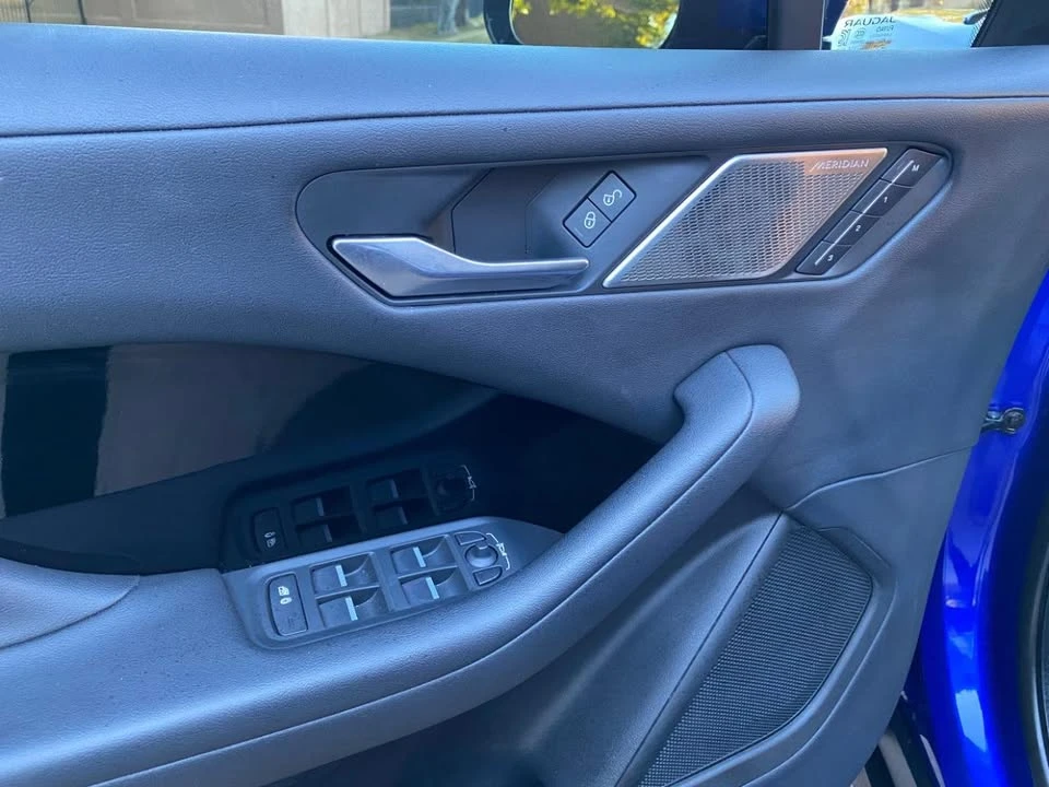 2020 Jaguar I-Pace - Image 17 of 20