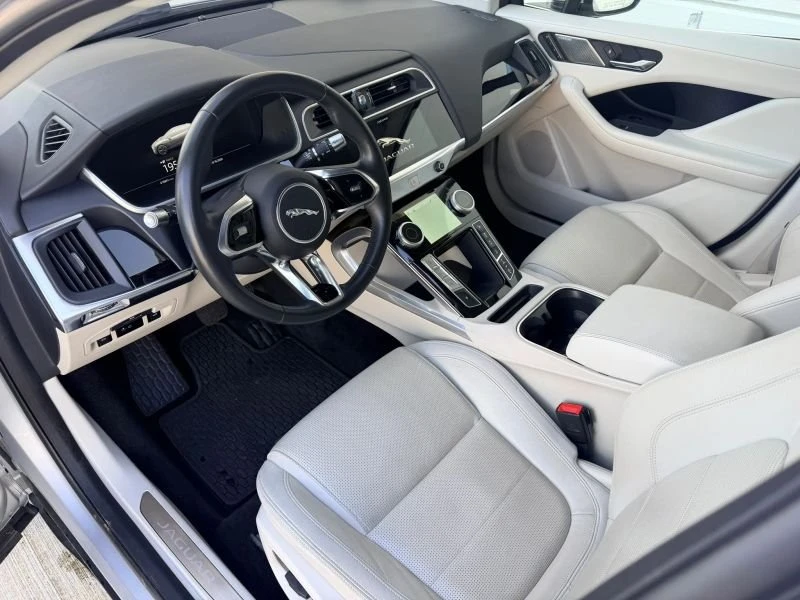 2020 Jaguar I-Pace - Image 11 of 20