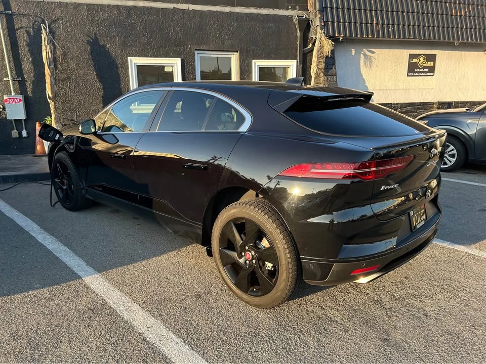 2020 Jaguar I-Pace - Image 4 of 13
