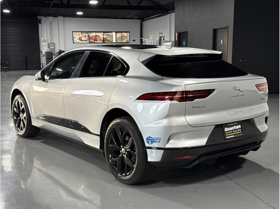 2020 Jaguar I-Pace - Image 15 of 18