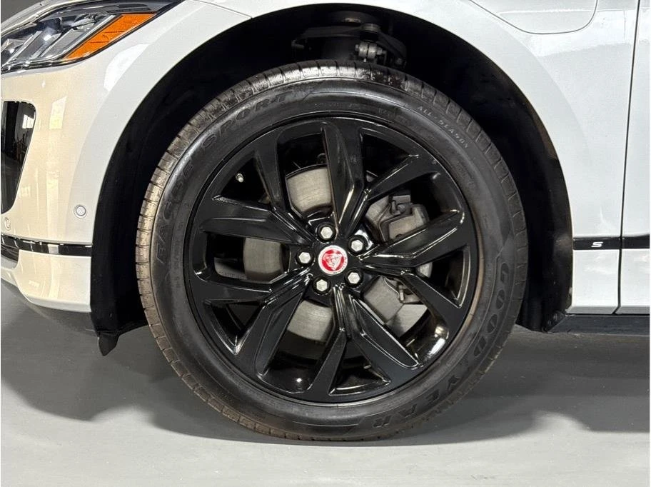 2020 Jaguar I-Pace - Image 10 of 18