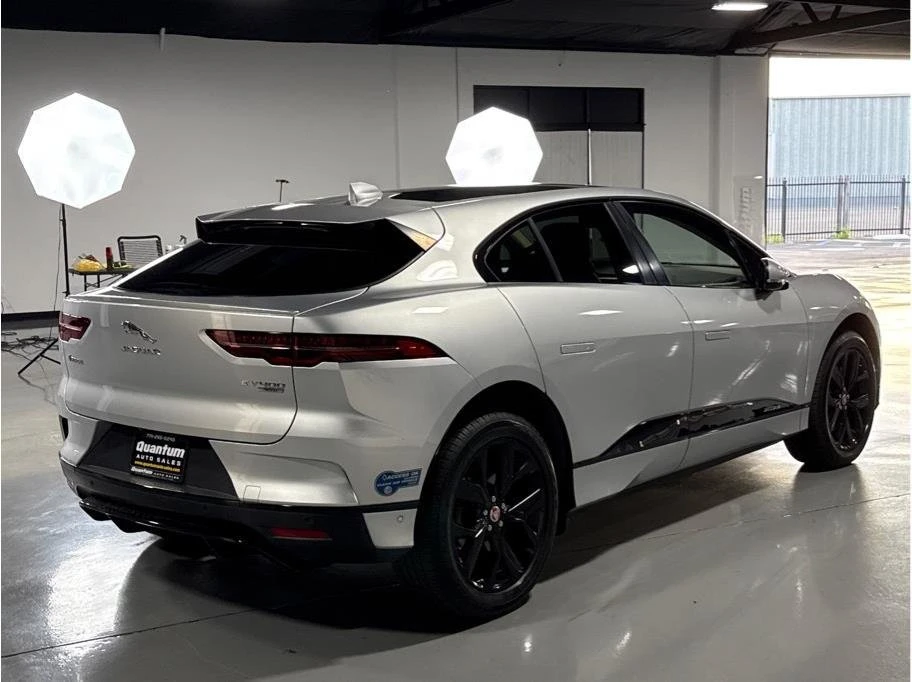 2020 Jaguar I-Pace - Image 13 of 18