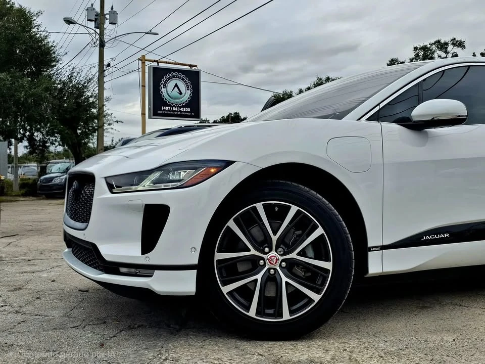 2020 Jaguar I-Pace - Image 3 of 11