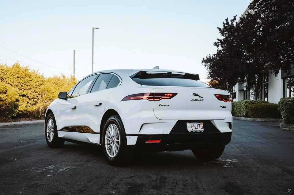 2020 Jaguar I-Pace - Image 3 of 20