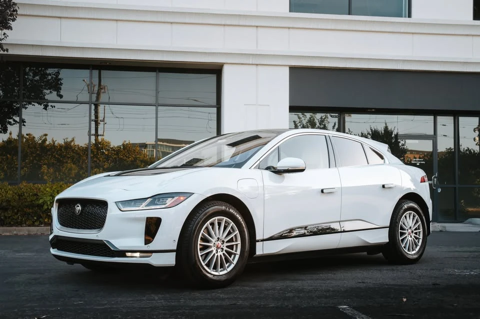 2020 Jaguar I-Pace - Image 4 of 20