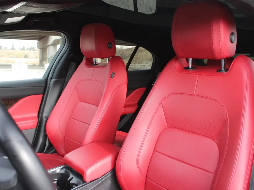 2020 Jaguar I-Pace - Image 8 of 16