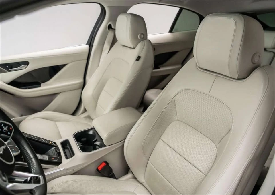 2020 Jaguar I-Pace - Image 15 of 17