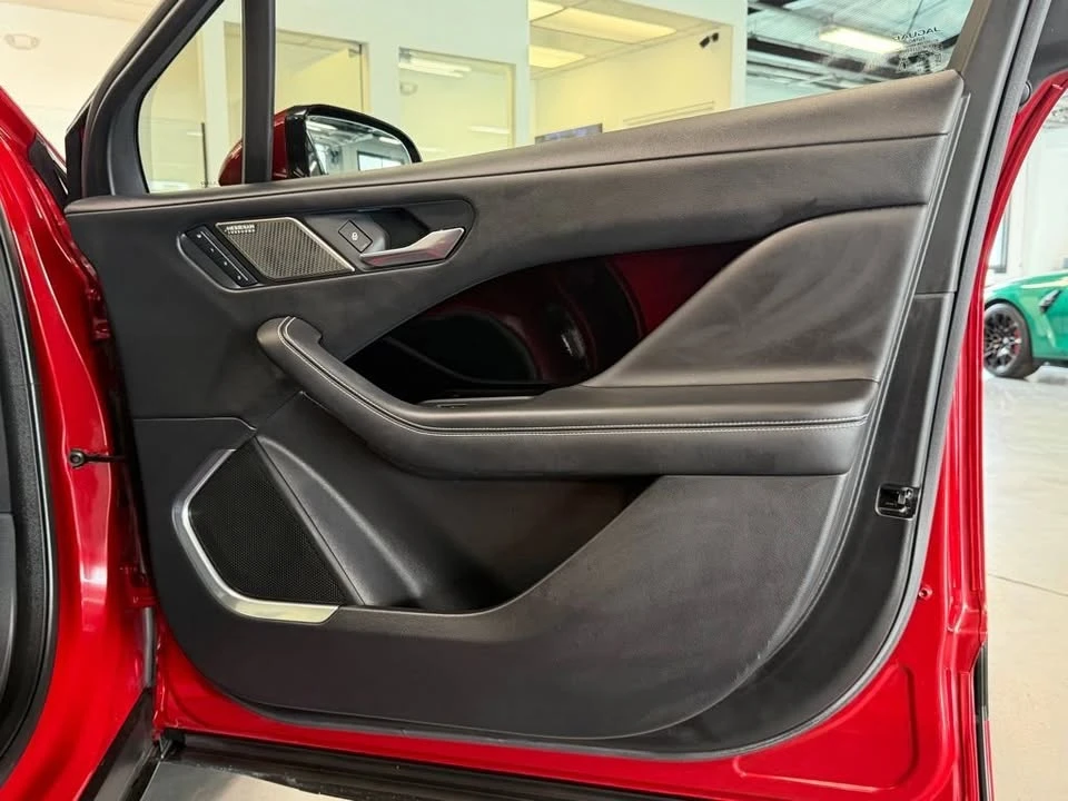2020 Jaguar I-Pace - Image 19 of 20