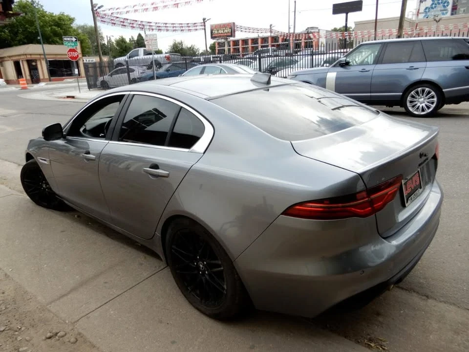 2020 Jaguar XE - Image 7 of 20
