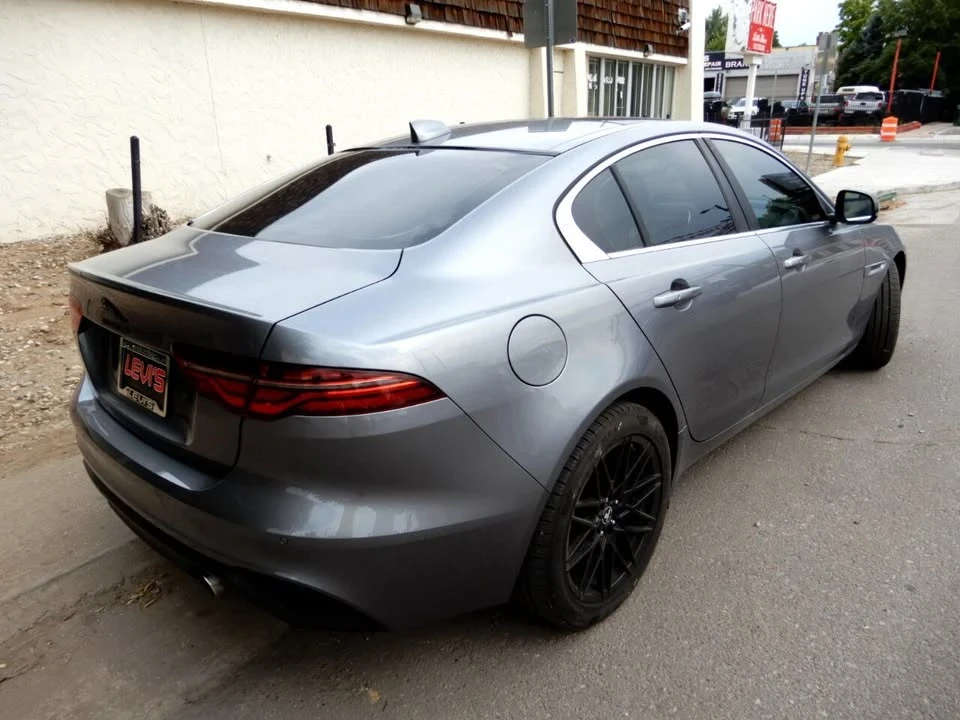 2020 Jaguar XE - Image 5 of 20