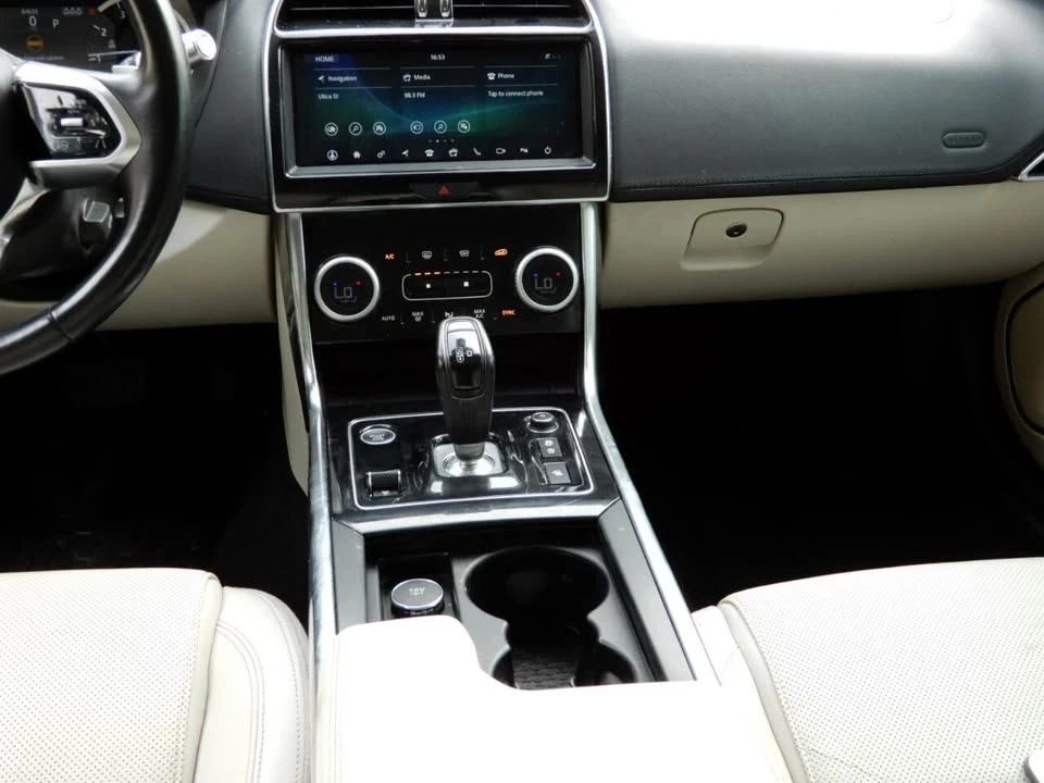 2020 Jaguar XE - Image 20 of 20