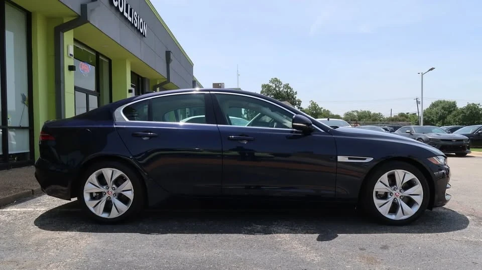 2020 Jaguar XE - Image 7 of 7