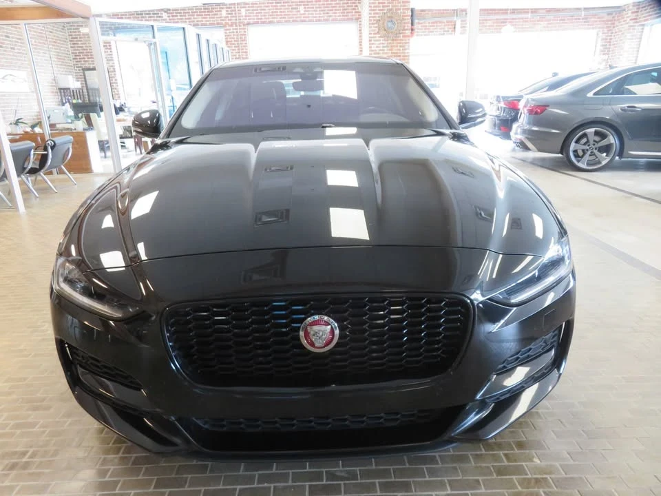 2020 Jaguar XE - Image 2 of 20