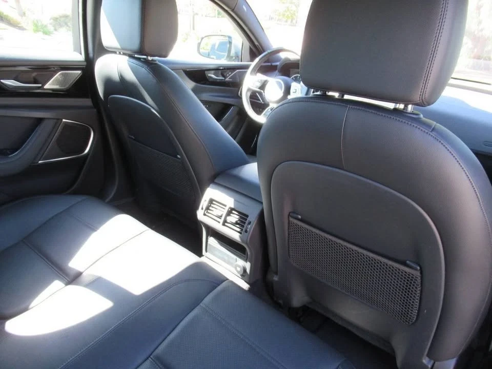 2020 Jaguar XE - Image 20 of 20