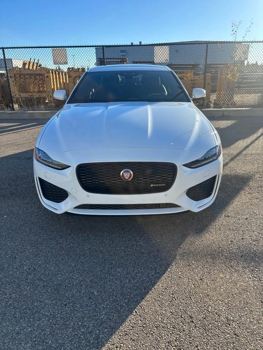 2020 Jaguar XE - Image 2 of 16