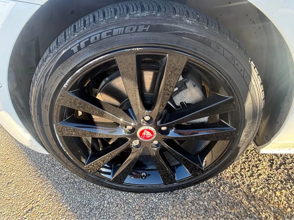2020 Jaguar XE - Image 14 of 16