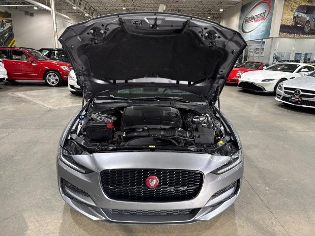 2020 Jaguar XE - Image 14 of 19