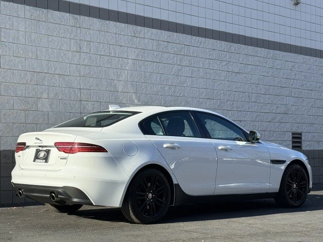2020 Jaguar XE - Image 3 of 17
