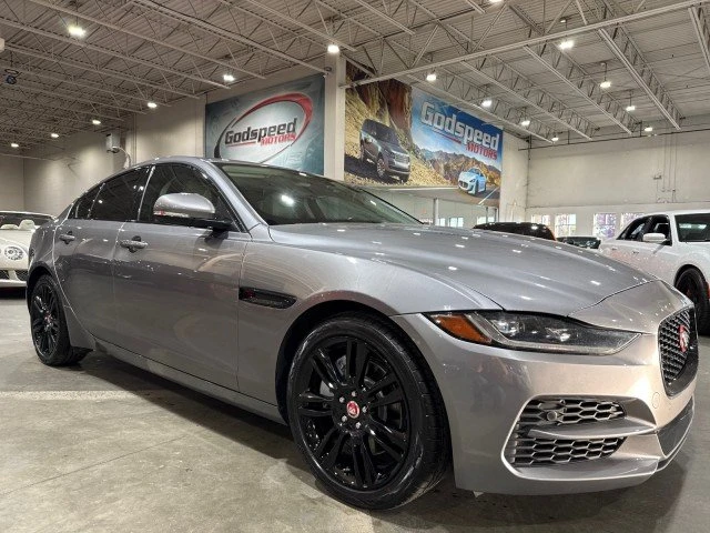 2020 Jaguar XE - Image 18 of 19