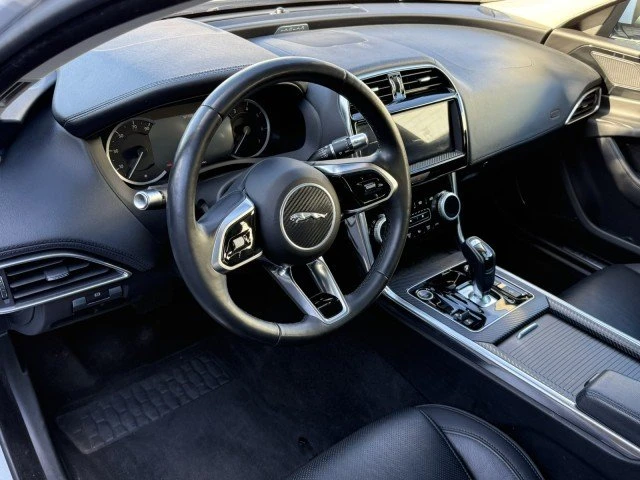 2020 Jaguar XE - Image 6 of 17