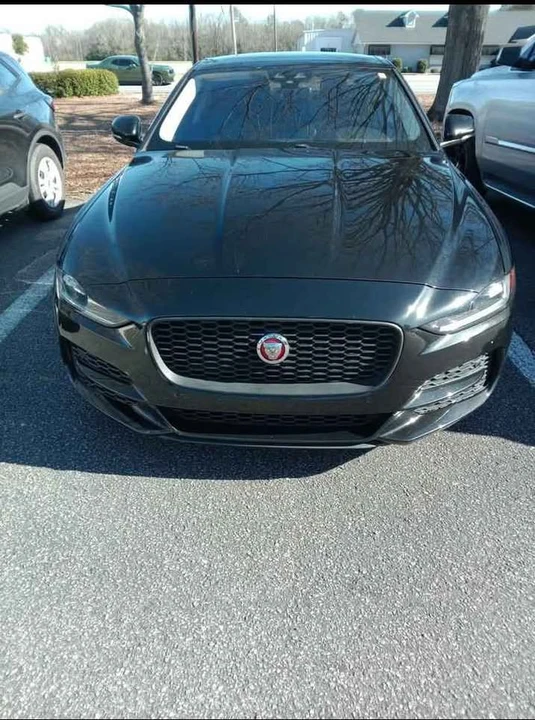 2020 Jaguar XE - Image 3 of 8