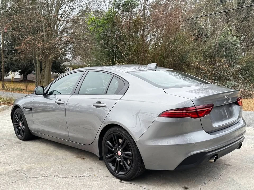 2020 Jaguar XE - Image 9 of 19