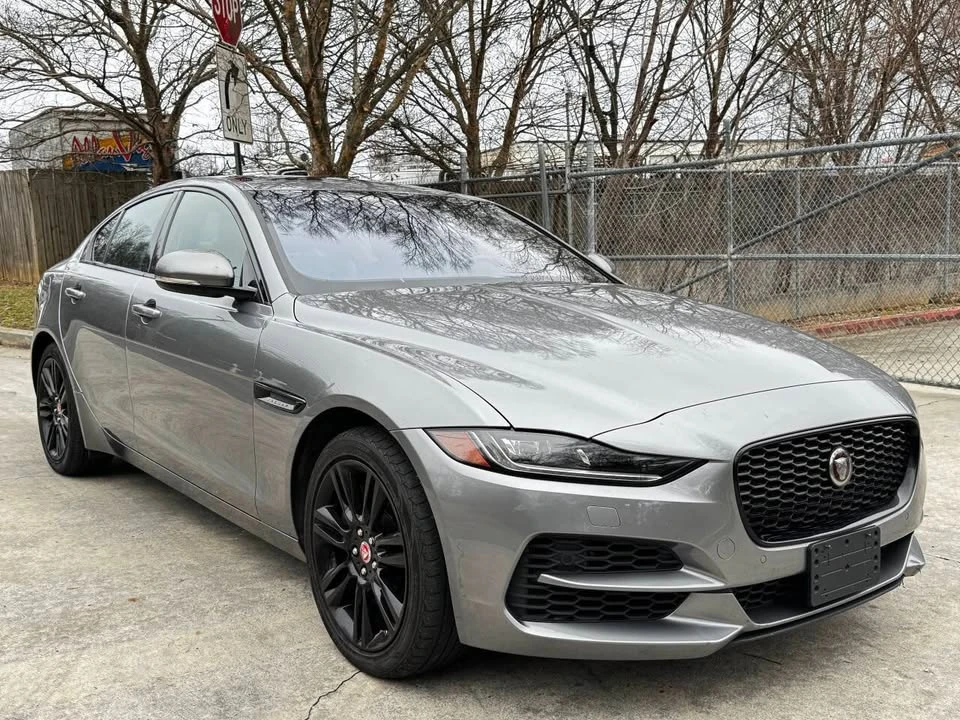 2020 Jaguar XE - Image 6 of 19