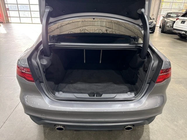 2020 Jaguar XE - Image 13 of 19