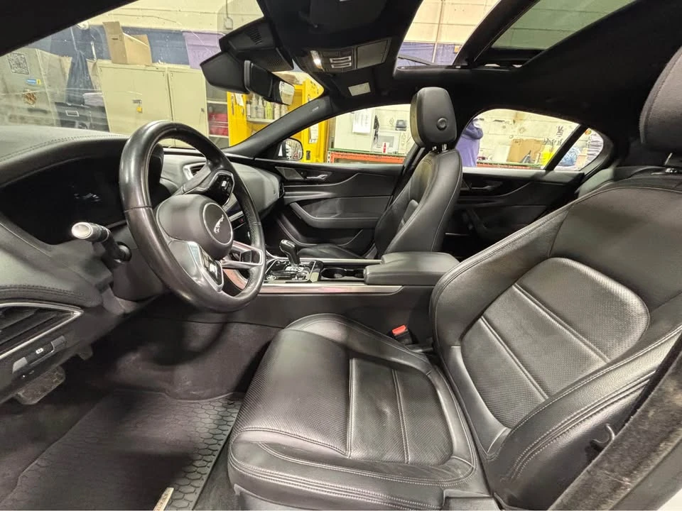 2020 Jaguar XE - Image 3 of 5
