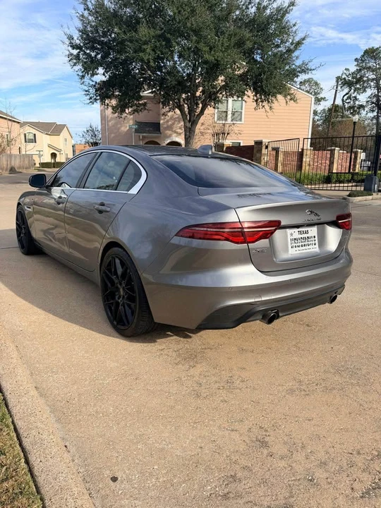 2020 Jaguar XE - Image 2 of 12