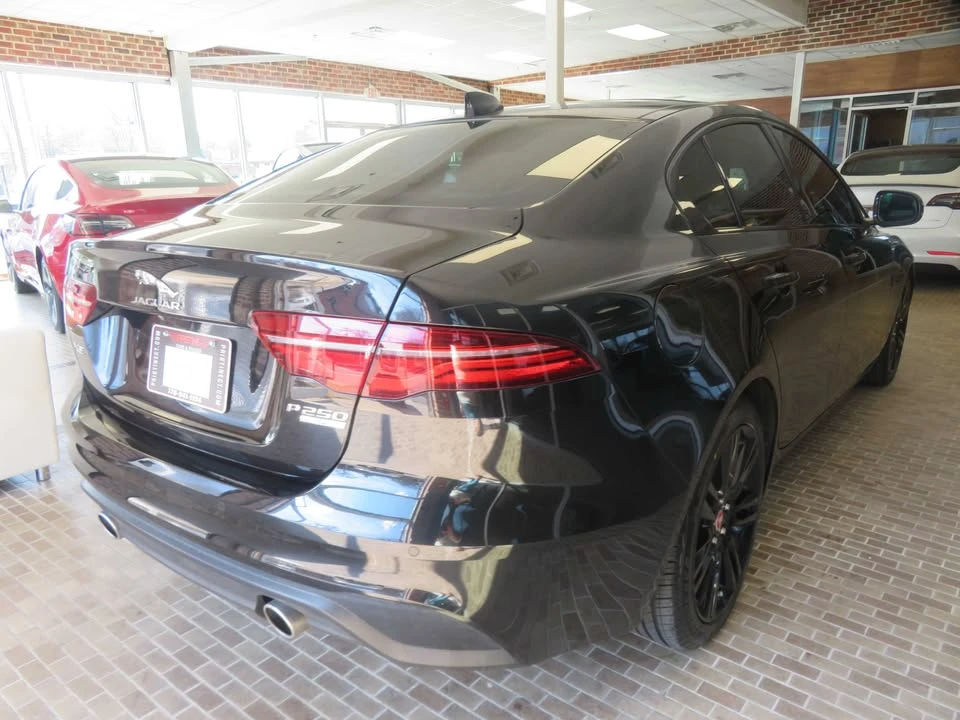 2020 Jaguar XE - Image 4 of 20