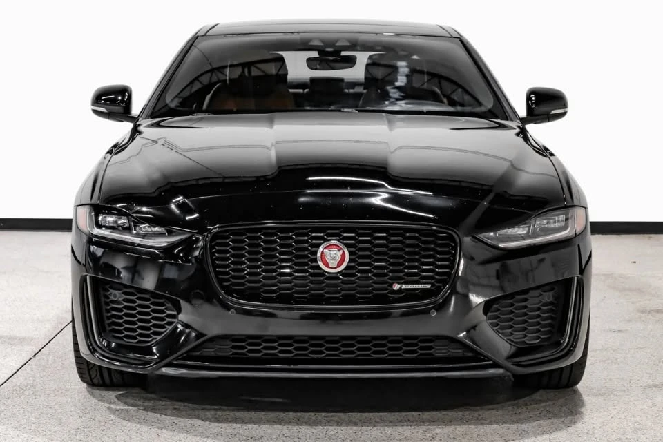 2020 Jaguar XE - Image 3 of 20