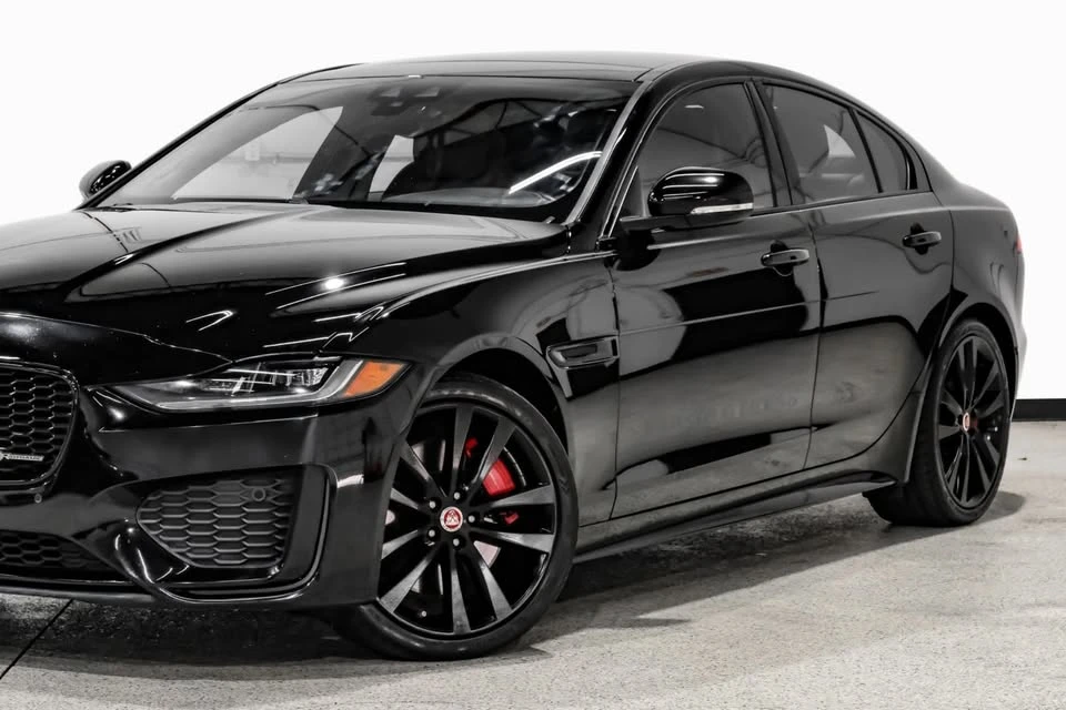 2020 Jaguar XE - Image 11 of 20