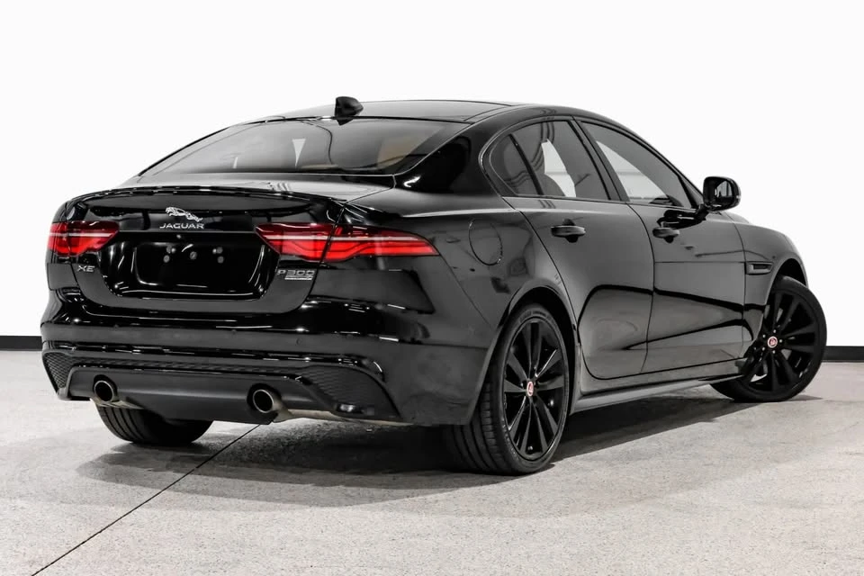 2020 Jaguar XE - Image 6 of 20